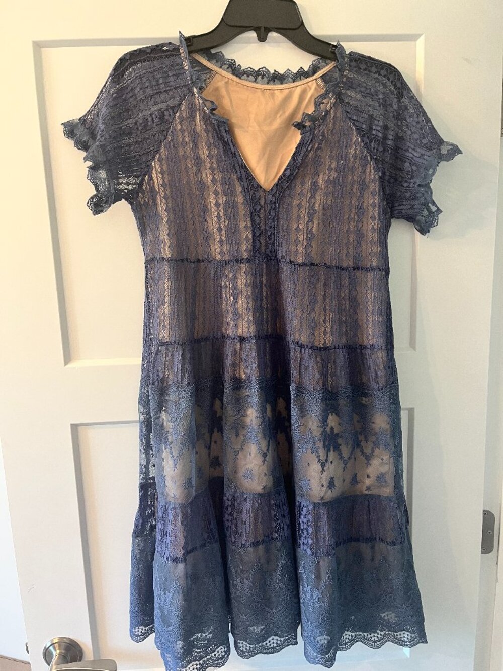 Beautiful Sundance lace dress, size S